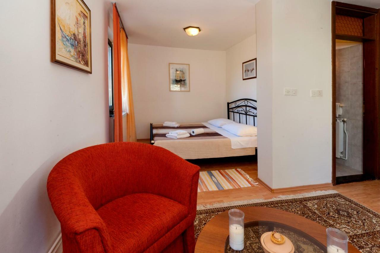 Villa Carolina Tar-Vabriga Eksteriør billede