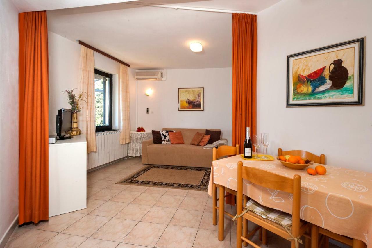 Villa Carolina Tar-Vabriga Eksteriør billede